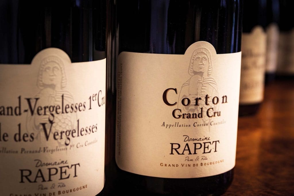 Bouteilles de Corton et Ile de Vergelesses du Domaine Rapet